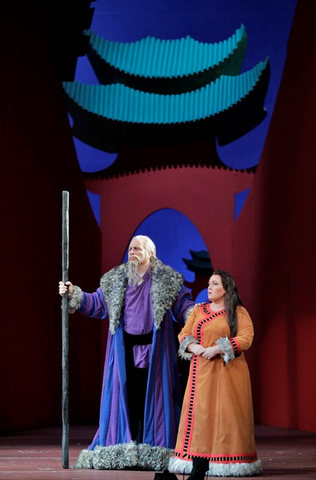 Raymond Aceto as Timur and Toni Marie Palmertree as Liù in Puccini's "Turandot." 