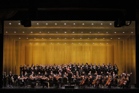 Eun Sun Kim conducts the San Francisco Opera Orchestra and Chorus with soloists in Beethoven's Ninth Symphony on October 26, 2024. Photo: Cory Weaver/San Francisco Opera