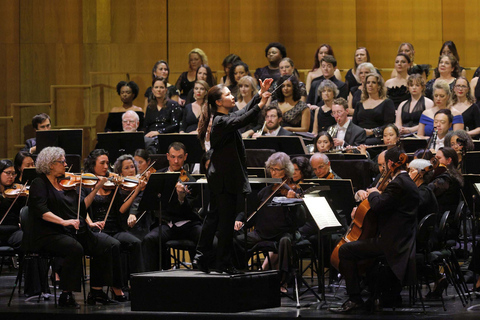 Eun Sun Kim conducts the San Francisco Opera Orchestra and Chorus in Beethoven's Ninth Symphony on October 26, 2024. Photo: Cory Weaver/San Francisco Opera