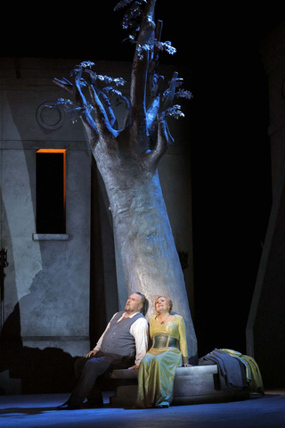 Simon O'Neill as Tristan and Anja Kampe as Isolde in Wagner's "Tristan und Isolde." Photo: Cory Weaver/San Francisco Opera