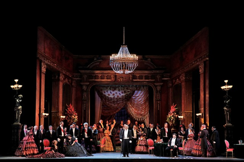 A scene from Act II, Scene 2 of Verdi's "La Traviata."  Photographer: Cory Weaver/San Francisco Opera.