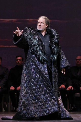 Matthew Polenzani in the title role of Mozart's "Idomeneo."  Photo: Cory Weaver/San Francisco Opera