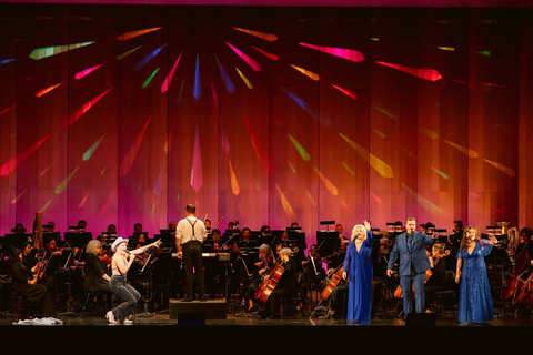 Nikola Printz with the San Francisco Opera Orchestra, conducted by Robert Mollicone, and Caroline Corrales, Thomas Kinch, Georgiane Adams at the Pride Concert, June 27, 2025.  Photo: Kristen Loken/San Francisco Opera