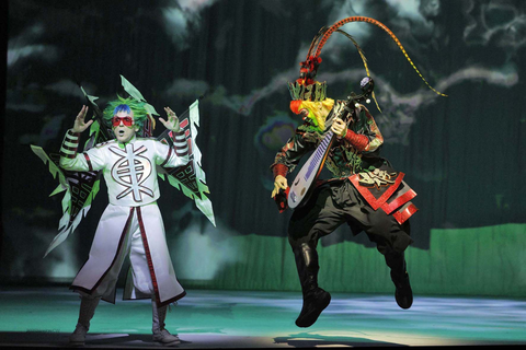 Jonathan Smucker as King of the East and dancer Huiwang Zhang as the title role in Huang Ruo and David Henry Hwang's "The Monkey King." Photo: Cory Weaver/San Francisco Opera