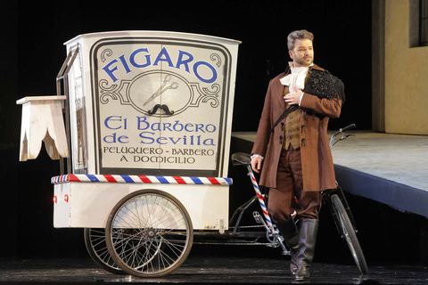Joshua Hopkins as Figaro in Rossini's "The Barber of Seville." Photo: Cory Weaver/San Francisco Opera