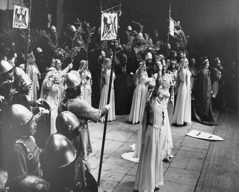 Lohengrin, Richard Wagner. San Francisco Opera, 1946. Photographer: R. Strohmeyer/San Francisco Opera.