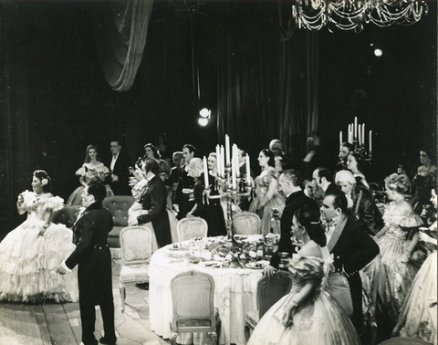 La Traviata, Giuseppe Verdi. San Francisco Opera, 1946. Photographer: R. Strohmeyer/San Francisco Opera.