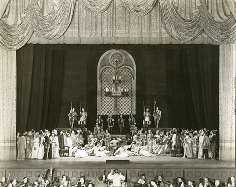 Roméo et Juliette, Charles Gounod. San Francisco Opera, 1946. Photographer: R. Strohmeyer/San Francisco Opera.