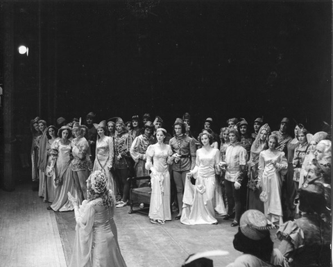 Roméo et Juliette, Charles Gounod. San Francisco Opera, 1946. Photographer: R. Strohmeyer/San Francisco Opera.