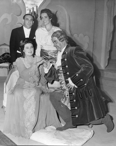 Der Rosenkavalier, Richard Strauss. San Francisco Opera, 1946. Photographer: R. Strohmeyer/San Francisco Opera.