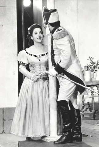 Il Barbiere di Siviglia, Gioachino Rossini. San Francisco Opera, 1968. Photographer: Cecil Thompson/San Francisco Opera.