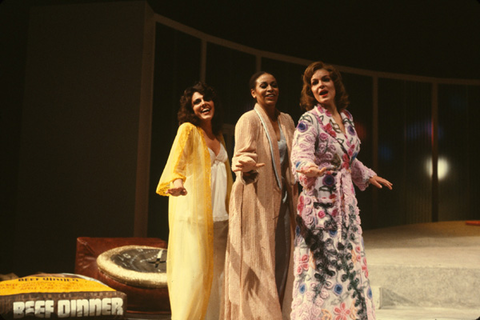 Pamela South (Princess), Roberta Alexander (Witch/Anne Sexton), Susan Quittmeyer (Good Fairy), Transformations, Conrad Susa. San Francisco Opera/SPOT, 1980-81. Photographer: Ron Scherl/San Francisco Opera.