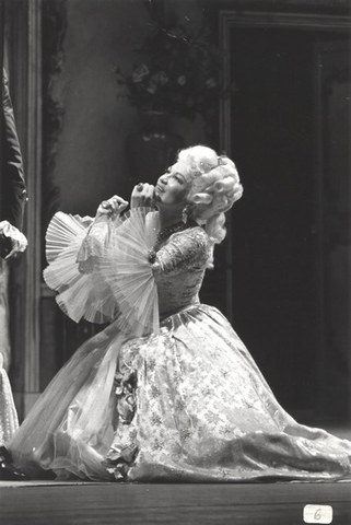 Manon Lescaut, Giacomo Puccini. San Francisco Opera, 1967. Photographer: Unknown/San Francisco Opera.