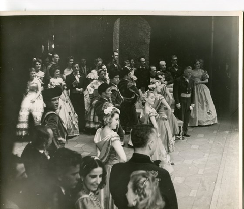 La Traviata, Giuseppe Verdi. San Francisco Opera, 1947. Photographer: R. Strohmeyer/San Francisco Opera.