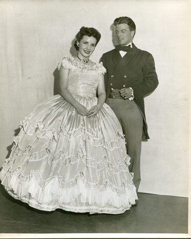 La Traviata, Giuseppe Verdi. San Francisco Opera, 1947. Photographer: R. Strohmeyer/San Francisco Opera.