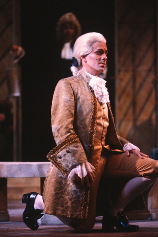 Robert Lyon (Count Almaviva), Le Nozze di Figaro, Wolfgang Amadeus Mozart. San Francisco Opera/SPOT, 1981-82. Photographer: Ron Scherl/San Francisco Opera.