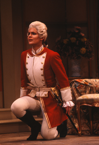 Susan Quittmeyer (Cherubino), Le Nozze di Figaro, Wolfgang Amadeus Mozart. San Francisco Opera/SPOT, 1981-82. Photographer: Ron Scherl/San Francisco Opera.