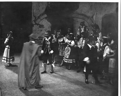 Don Giovanni, Wolfgang Amadeus Mozart. San Francisco Opera, 1947. Photographer: R. Strohmeyer/San Francisco Opera.