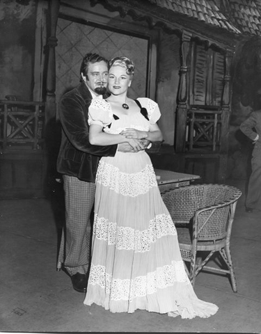 Louise, Gustave Charpentier. San Francisco Opera, 1947. Photographer: R. Strohmeyer/San Francisco Opera.