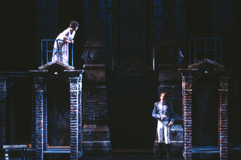 Deborah Longwith (Juliet), William Pell (Romeo), Romeo and Juliet, Charles Gounod. San Francisco Opera/SPOT, 1981-82. Photographer: Ron Scherl/San Francisco Opera.