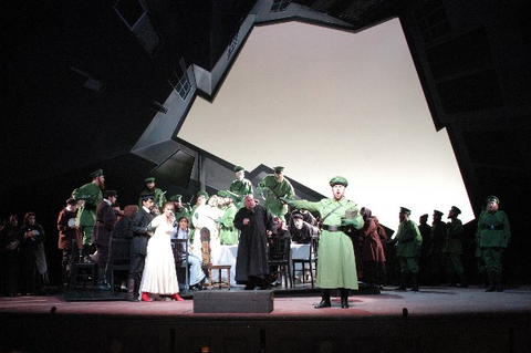 Solveig Kringelborn (Katerina Ismailova), Kevin Glavin (Priest), Jere Torkelsen (Policeman), Chorus, Lady Macbeth of Mtsensk, Dmitri Shostakovich. San Francisco Opera, 2003-04. Photographer: Larry Merkle/San Francisco Opera.