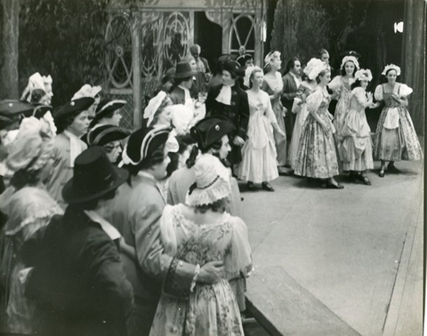 Manon, Jules Massenet. San Francisco Opera, 1948. Photographer: R. Strohmeyer/San Francisco Opera.