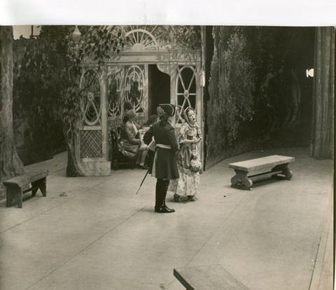 Manon, Jules Massenet. San Francisco Opera, 1948. Photographer: R. Strohmeyer/San Francisco Opera.