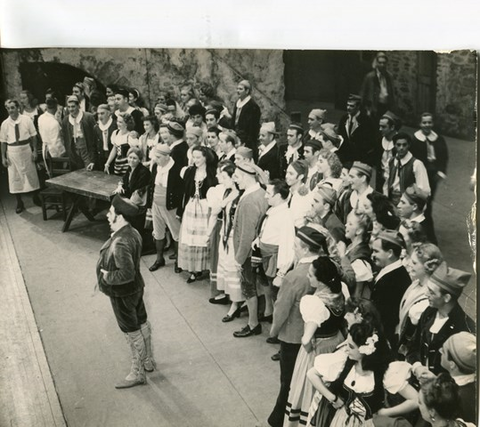 Cavalleria Rusticana, Pietro Mascagni. San Francisco Opera, 1948. Photographer: R. Strohmeyer/San Francisco Opera.