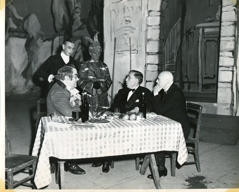 L'Elisir d'Amore, Gaetano Donizetti. San Francisco Opera, 1948. Photographer: Paul G. Tracy/San Francisco Opera.