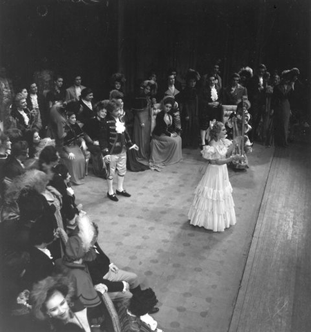 Les Contes d'Hoffmann, Jacques Offenbach. San Francisco Opera, 1949. Photographer: R. Strohmeyer/San Francisco Opera.