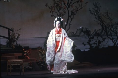 Madama Butterfly, Giacomo Puccini. San Francisco Opera, 1966. Photographer: Robert Cahen/San Francisco Opera.