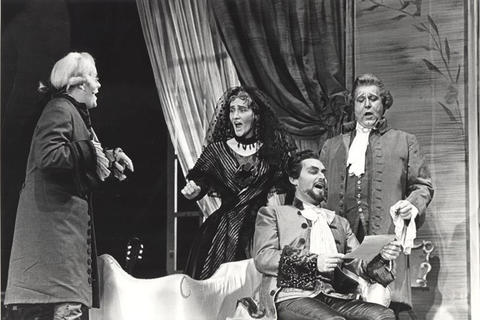 Le Nozze di Figaro, Wolfgang Amadeus Mozart. San Francisco Opera, 1966. Photographer: Carolyn Mason Jones/San Francisco Opera.