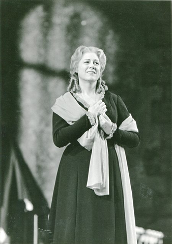 Andrea Chénier, Umberto Giordano. San Francisco Opera, 1965. Photographer: Carolyn Mason Jones/San Francisco Opera.