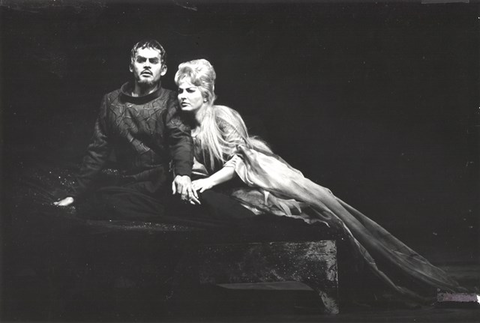 Pelléas et Mélisande, Claude Debussy. San Francisco Opera, 1965. Photographer: Dennis Galloway/San Francisco Opera.