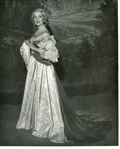 Lucia di Lammermoor, Gaetano Donizetti. San Francisco Opera, 1950. Photographer: Unknown/San Francisco Opera.