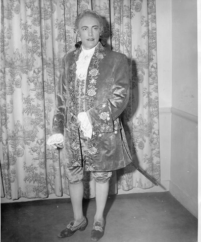 Andrea Chénier, Umberto Giordano. San Francisco Opera, 1950. Photographer: Paul Tracey/San Francisco Opera.