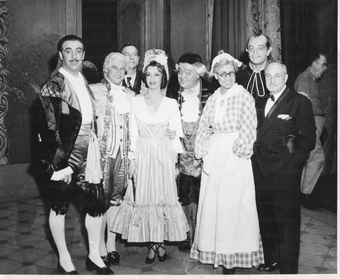 Il Barbiere di Siviglia, Gioachino Rossini. San Francisco Opera, 1950. Photographer: Paul Tracey/San Francisco Opera.