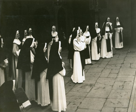 Suor Angelica, Giacomo Puccini. San Francisco Opera, 1950. Photographer: R. Strohmeyer/San Francisco Opera.