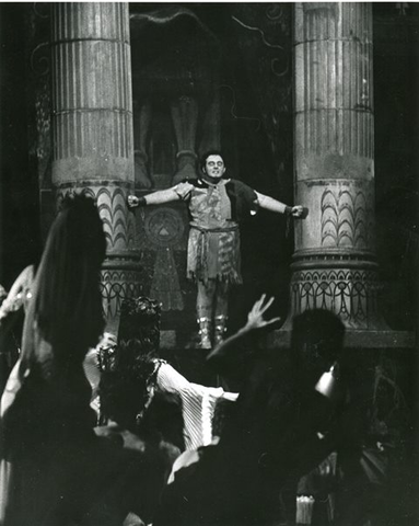 Samson et Dalila, Camille Saint-Saëns. San Francisco Opera, 1963. Photographer: Pete Peters/San Francisco Opera.