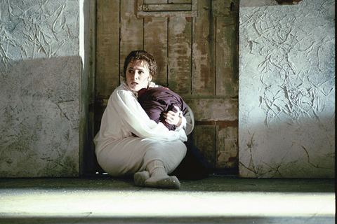 Patricia Racette (Jenůfa), Jenůfa, Leoš Janáček. San Francisco Opera, 2001-02. Photographer: Larry Merkle/San Francisco Opera.