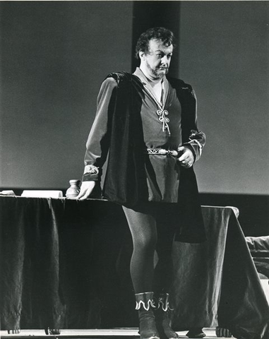 Otello, Giuseppe Verdi. San Francisco Opera, 1964. Photographer: Carolyn Mason Jones/San Francisco Opera.