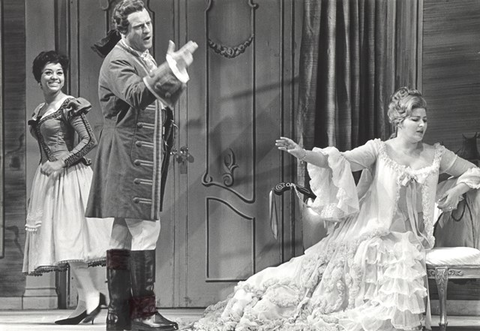 Le Nozze di Figaro, Wolfgang Amadeus Mozart. San Francisco Opera, 1964. Photographer: Carolyn Mason Jones/San Francisco Opera.