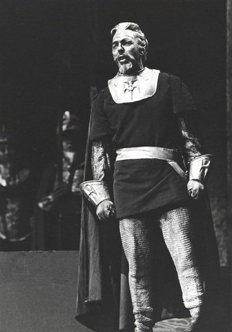 Il Trovatore, Giuseppe Verdi. San Francisco Opera, 1964. Photographer: Carolyn Mason Jones/San Francisco Opera.