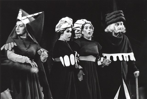 Gianni Schicchi, Giacomo Puccini. San Francisco Opera, 1964. Photographer: Unknown/San Francisco Opera.