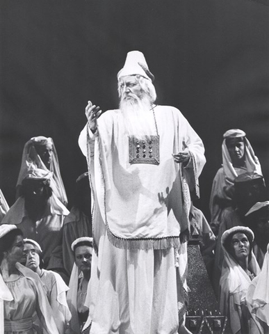 Nabucco, Giuseppe Verdi. San Francisco Opera, 1964. Photographer: Pete Peters/San Francisco Opera.