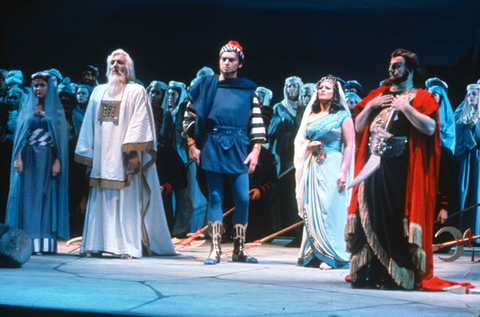 Nabucco, Giuseppe Verdi. San Francisco Opera, 1964. Photographer: Robert Cahen/San Francisco Opera.