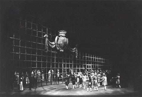 Fidelio, Ludwig van Beethoven. San Francisco Opera, 1964. Photographer: Margaret Norton/San Francisco Opera.