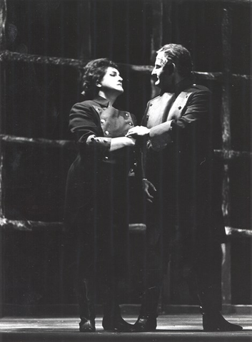 Fidelio, Ludwig van Beethoven. San Francisco Opera, 1964. Photographer: Unknown/San Francisco Opera.