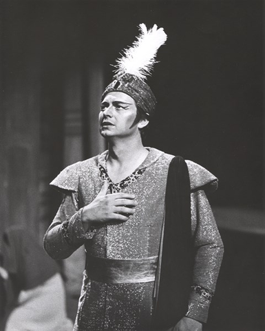 Turandot, Giacomo Puccini. San Francisco Opera, 1964. Photographer: Pete Peters/San Francisco Opera.