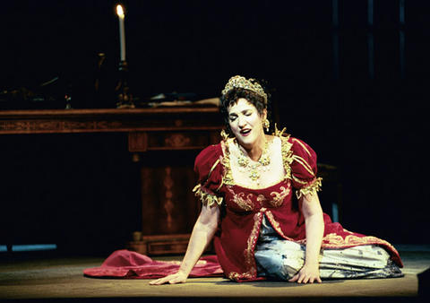 Elizabeth Whitehouse (Tosca), Tosca, Giacomo Puccini. San Francisco Opera, 2001-02. Photographer: Larry Merkle/San Francisco Opera.